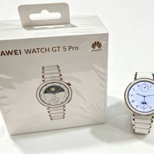 市場罕有 Huawei  Watch  GT 5  Pro 42mm 陶瓷白瓷智能手錶 99新