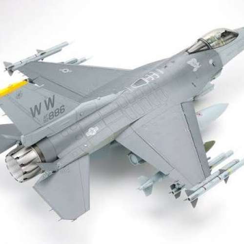 $100 - [非完成品] 全新 Hasegawa Hobby F-16CJ Fighting Falcon No. D18 (絕版)