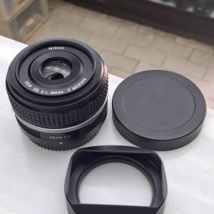 NIKON NIKKOR-Z 40MM F2 SE + HOOD LIKE NEW