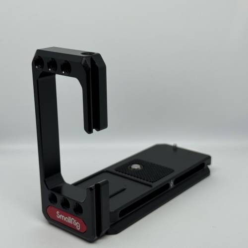 SmallRig L-Shape Mount Plate for R5 / R5mk2