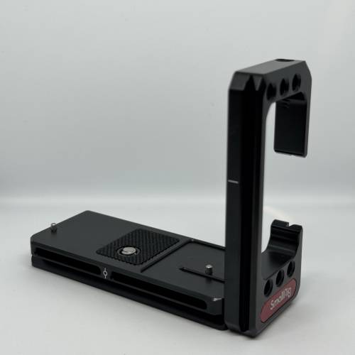 SmallRig L-Shape Mount Plate for R5 / R5mk2