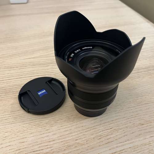 Carl Zeiss Touit 2.8/12 富士 X-Mount