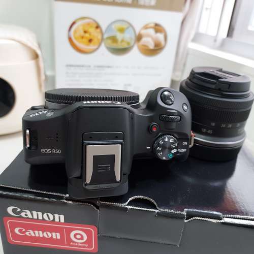 canon R50 18-45 Is