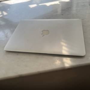 MacBook Air 13.3 (留意描述）