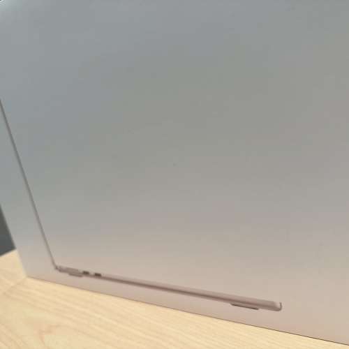 全新13&rdquo; Apple Macbook Air M5