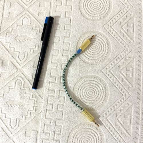 高分析力，音效立體通！靚聲！發燒級！3.5mm插頭 對錄線 一條。