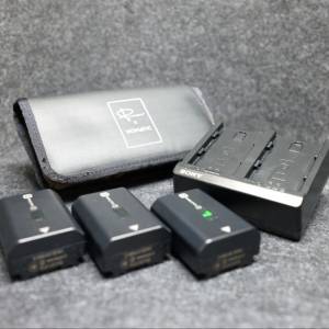 SONY 充電器 BC-ZD1， 3 粒 NP-FZ100 電池 及 NOMATIC 電池袋