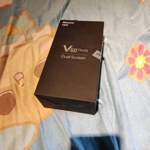 LG V60 日版連雙屏 8+128GB 有盒一套，送叉電頭