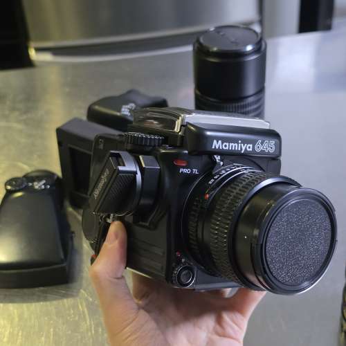 Mamiya 645 Pro TL, 3 lenses, motorized grip, 2 120film back and accessories