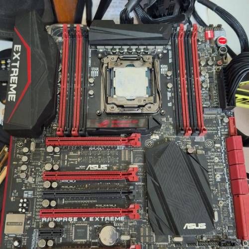 ASUS ROG RAMPAGE V EXTREME X99