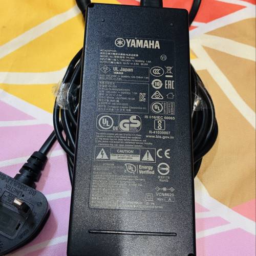 火牛 變壓器 19v 3.42a 及24v 2.5a .