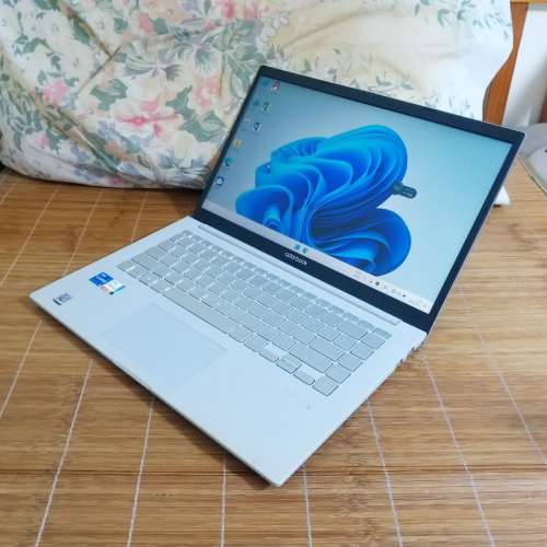 Asus Adolbook ADOL14EA