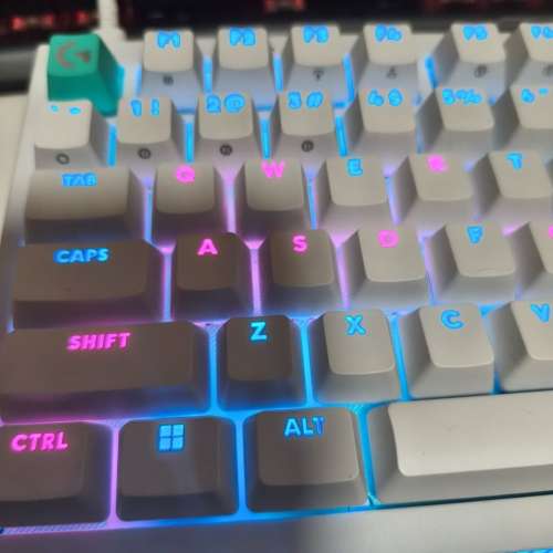 Logitech G512 X 75 類比機械雙軸有線電競鍵盤(75鍵-觸感軸-白色)香港行貨- 95% NEW...