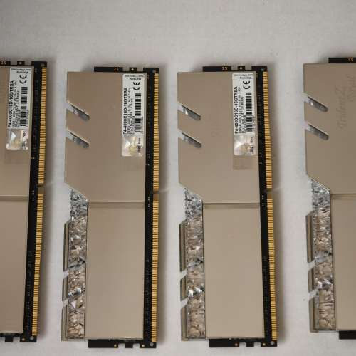 gskill 皇家戟 銀色 32gb.  2x8gb kit 4000c16