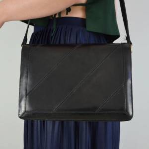 Made in England Ruby leather bag