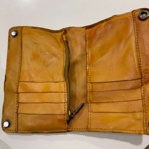 NEW men&rsquo;s cow leather multi slot wallet