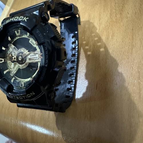 CASIO G-Shock GA-110GB-1A 黑金手錶
