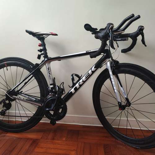 【放售】TREK Madone 4.5 碳纖維公路車 (附高框碳輪/TT把)