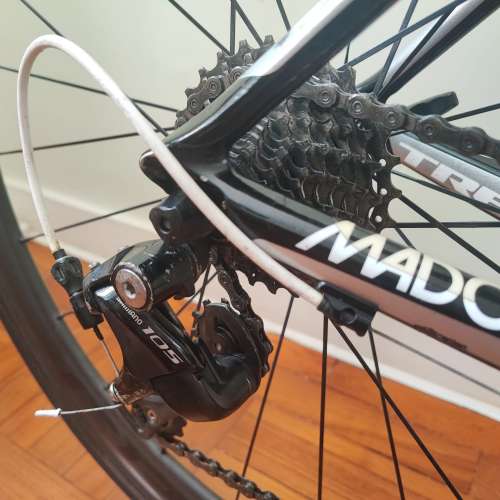 【放售】TREK Madone 4.5 碳纖維公路車 (附高框碳輪/TT把)