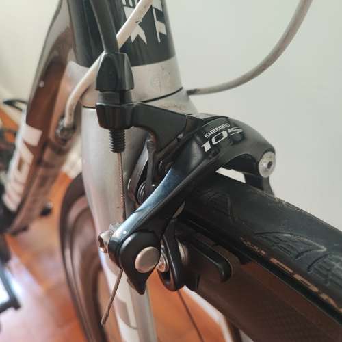【放售】TREK Madone 4.5 碳纖維公路車 (附高框碳輪/TT把)