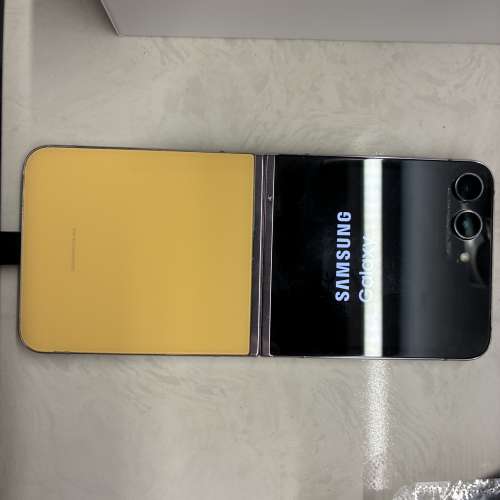 Galaxy Z Flip 5