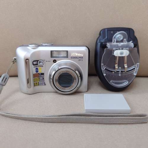Nikon Coolpix P1 新淨藝康銀色1/1.8"吋大 CCD相機 尼康數碼相機 Silver Travel CC...