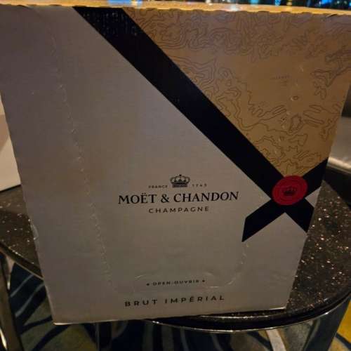 Mo&euml;t & Chandon Brut Imp&eacute;rial Champagne 6 Bottles