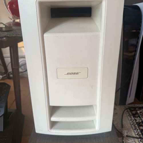 Bose Lifestyle V35 home theatre system with premium Jewel cube speakers