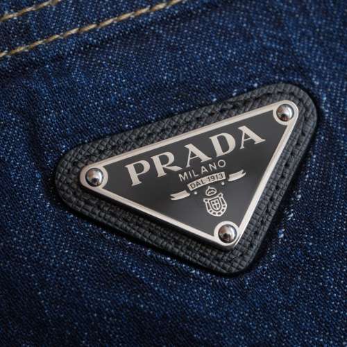 全新Prada牛仔短褲