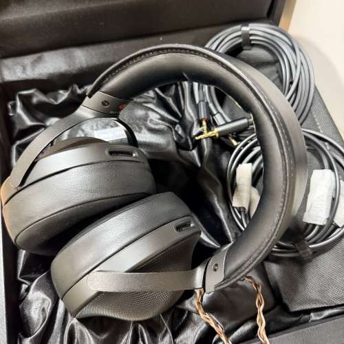 SONY MDR-Z1R