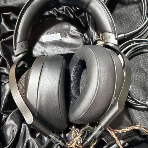 SONY MDR-Z1R