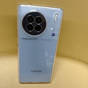 新凈少用 vivo x90  12+256港行