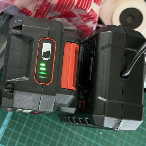 大有 DEVON 20V 3.0 AH電池 + 充電器 清屋出售 HK$180.00