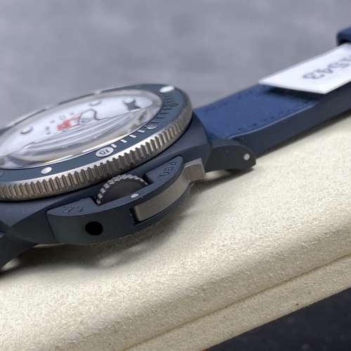 Panerai 沛納海 Submersible PAM1543 424mm LUNA ROSSA