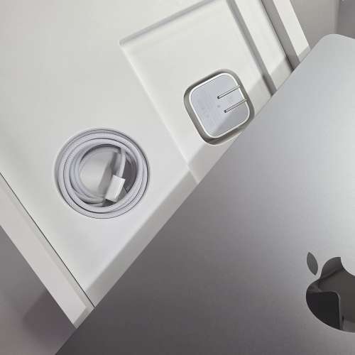 #2893 - Apple M5 MacBook Air 15吋 (2026) (M5 10-core GPU, 16+512GB SSD) 銀色 9...