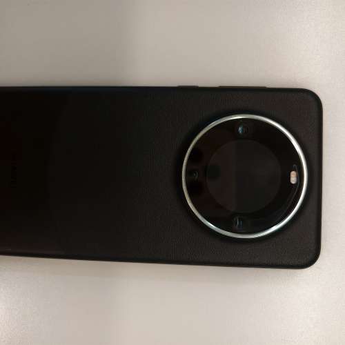 華為 Mate 60 Pro 12+1TB 黑色, 無花崩, 功能正常