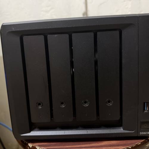 Synology 4 bay DS923+ 連10Gb lan card