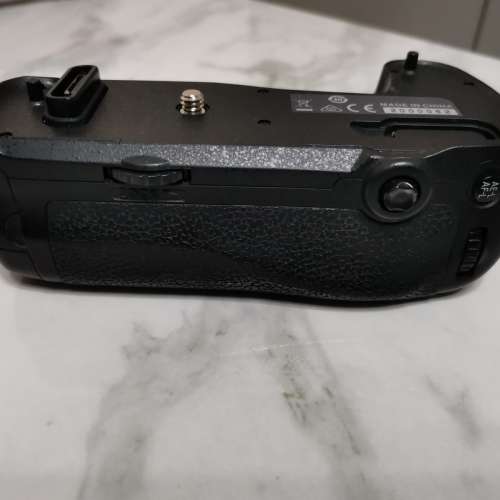 Nikon D-750 MB-D16 Power Battery Pack