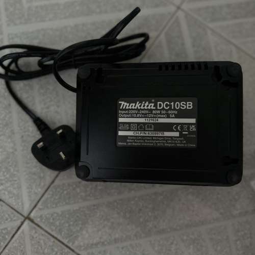 Makita 牧田 DC10SB 原裝充電器