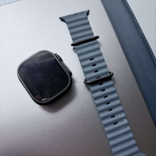 Apple Watch Ultra 3 49mm 黑色 配 藍色海洋錶帶