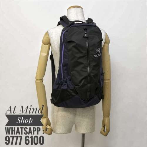 """On Sale""" 專售全新行貨100%new&real Arro 22 backpack! 行貨保養單，終生香港...