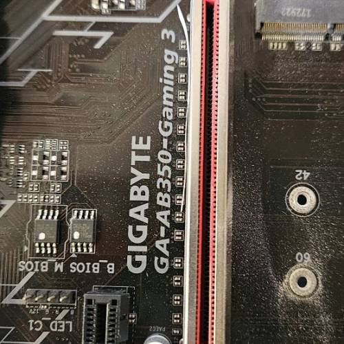 Gigabyte AB350 Gaming底板