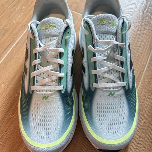 New Balance Ellipse US10. 全新（brand new)