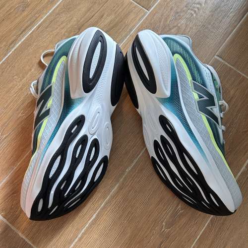 New Balance Ellipse US10. 全新（brand new)