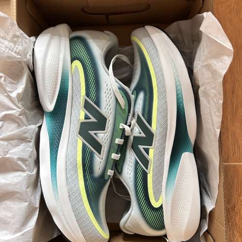 New Balance Ellipse US10. 全新（brand new)