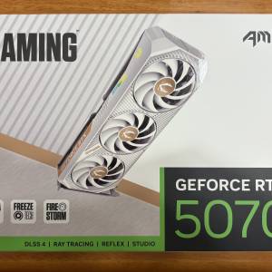 ZOTAC GAMING RTX5070 AMP White Edition(ZT-B50700FQ-10P)