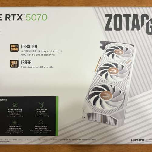 ZOTAC GAMING RTX5070 AMP White Edition(ZT-B50700FQ-10P)