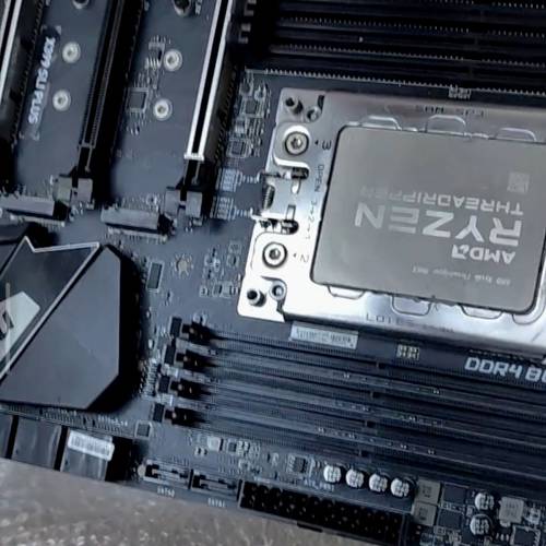 微星 X399 SLI PLUS 主機板 + AMD Threadripper 1900X 處理器