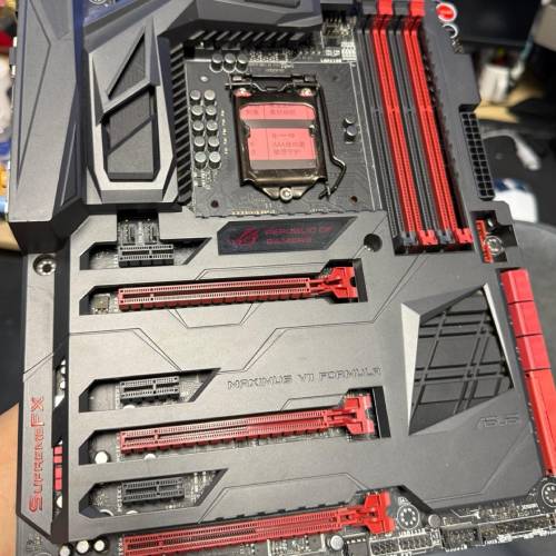 ASUS ROG水冷電腦