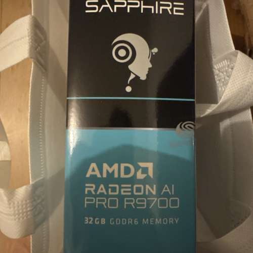 Sapphire AMD Radeon AI PRO R9700 32GB顯示卡 CompfyUI, Vllm, Qwen